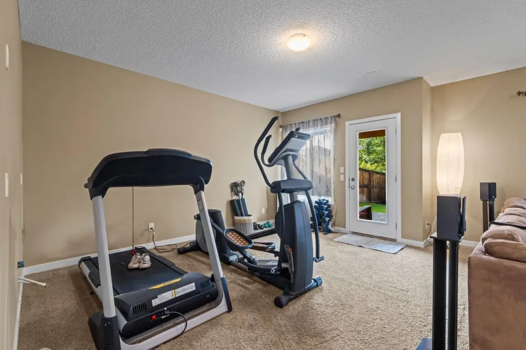 173 Cranarch Close SE Calgary AB T3M 0T9