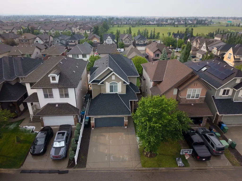 173 Cranarch Close SE Calgary AB T3M 0T9