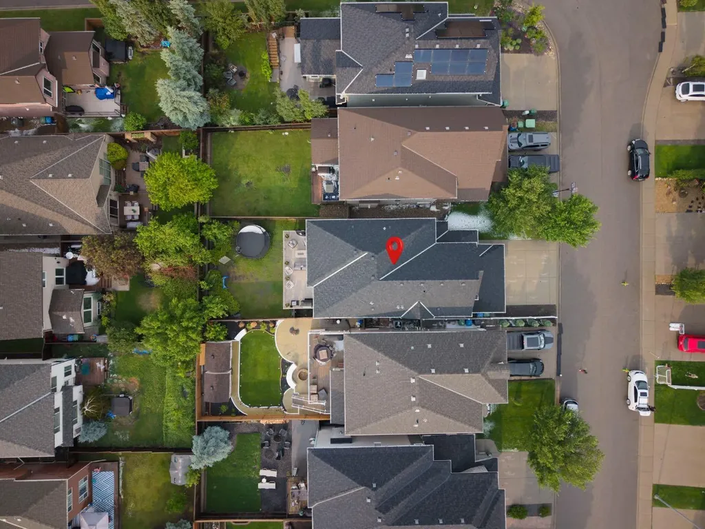 173 Cranarch Close SE Calgary AB T3M 0T9