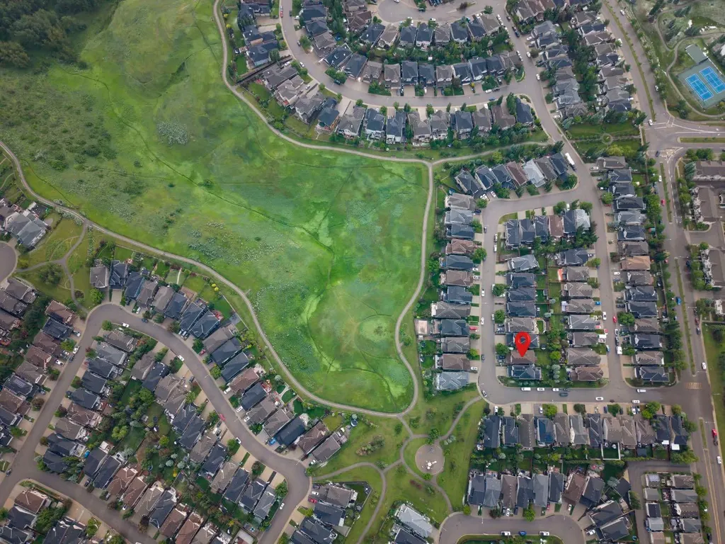 173 Cranarch Close SE Calgary AB T3M 0T9