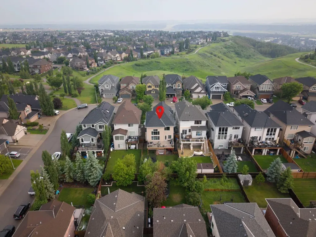 173 Cranarch Close SE Calgary AB T3M 0T9