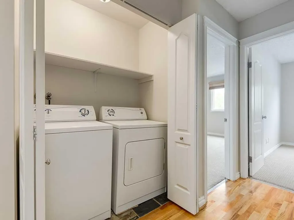 1540 29 Street NW Calgary AB T2R 0B3