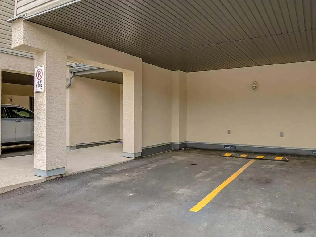1540 29 Street NW Calgary AB T2R 0B3