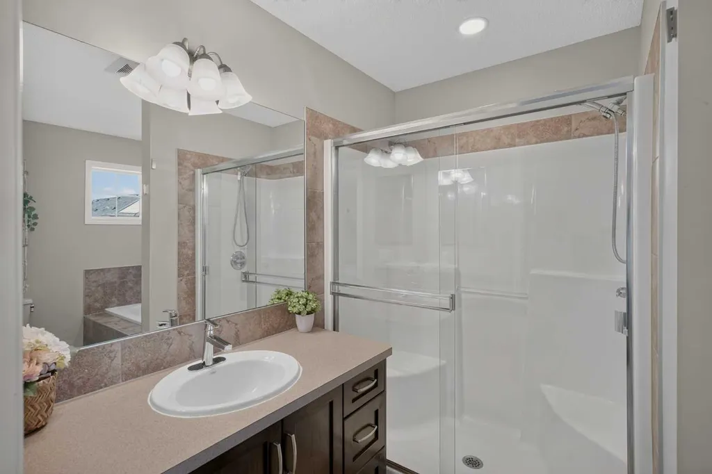 325 Cimarron Vista Way Okotoks AB T1S 0J6