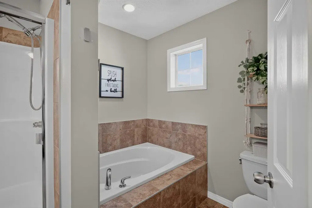 325 Cimarron Vista Way Okotoks AB T1S 0J6