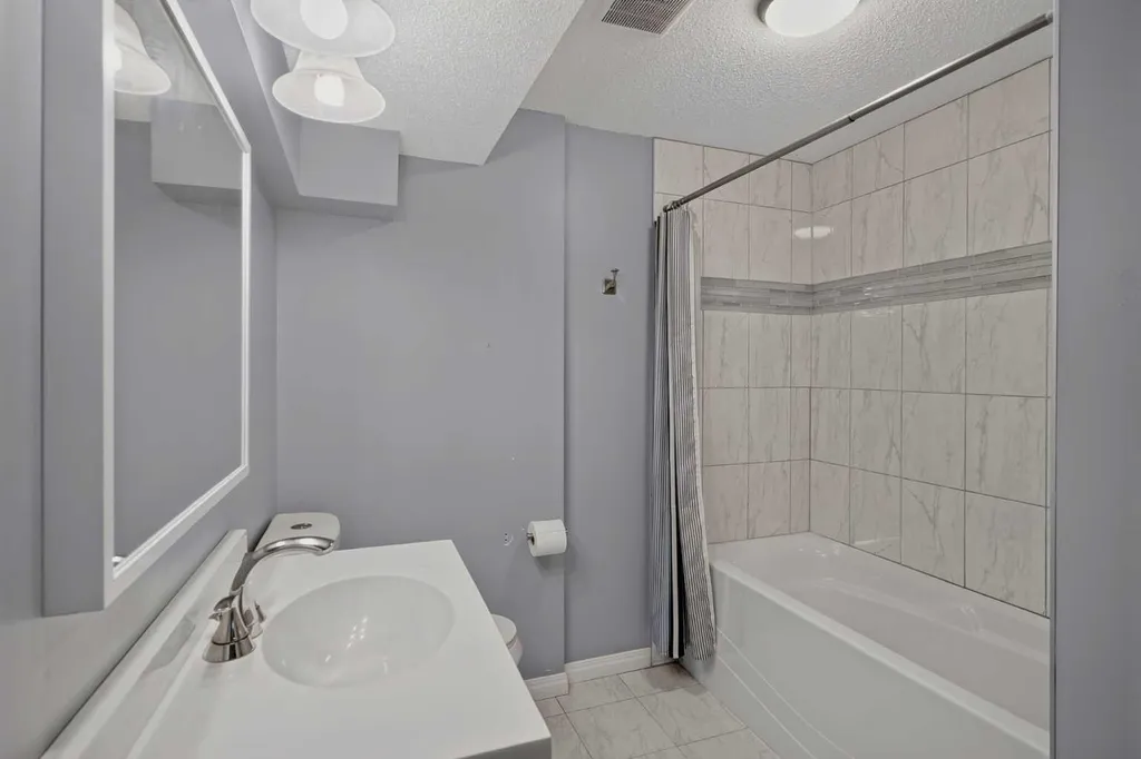 325 Cimarron Vista Way Okotoks AB T1S 0J6