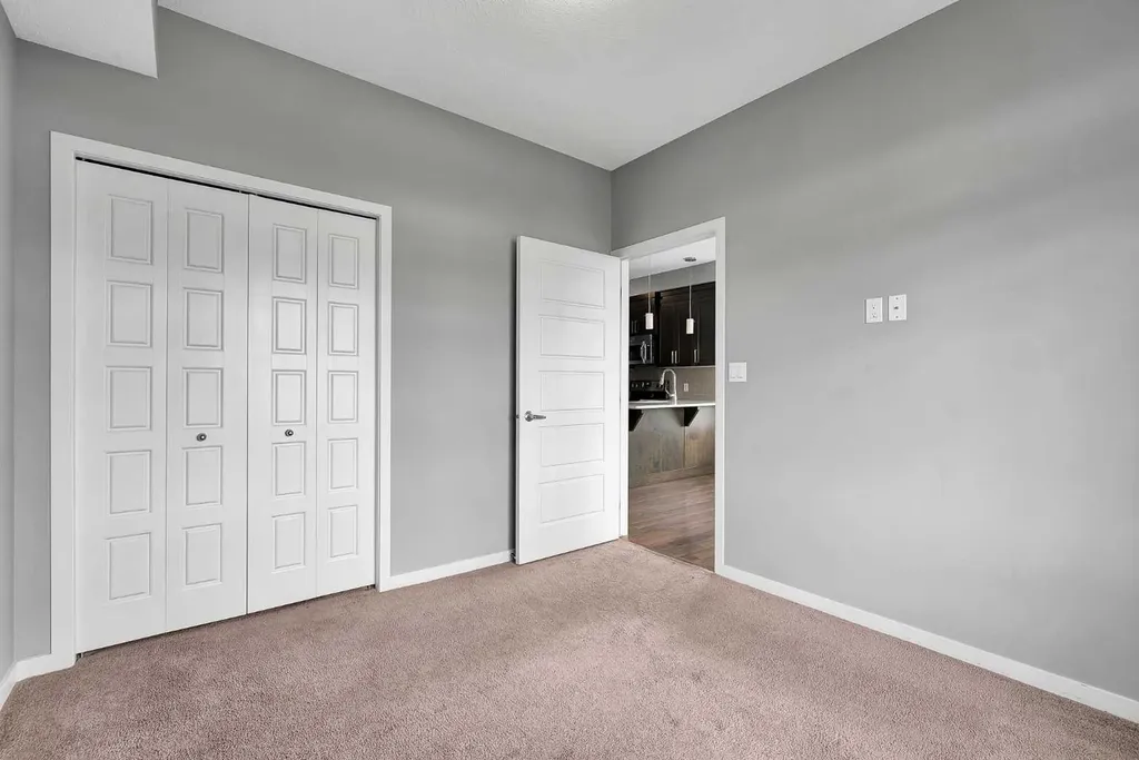 6703 New Brighton Avenue SE Calgary AB T2Z 5C8
