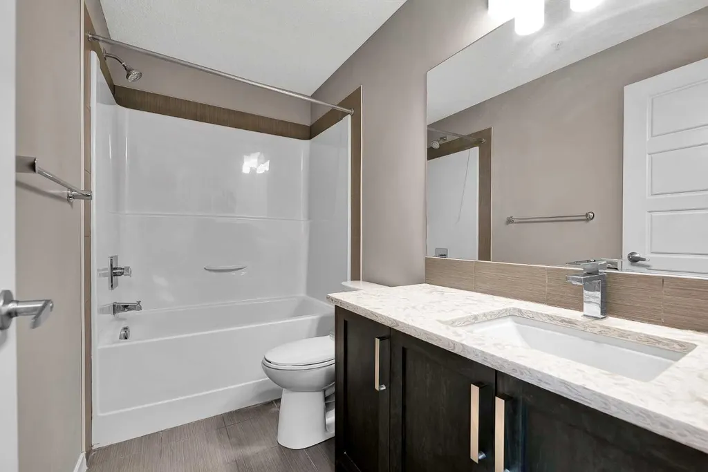6703 New Brighton Avenue SE Calgary AB T2Z 5C8