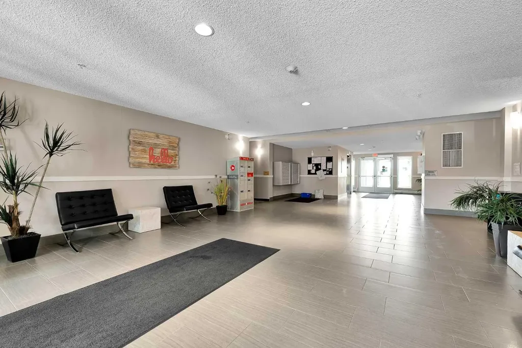 6703 New Brighton Avenue SE Calgary AB T2Z 5C8