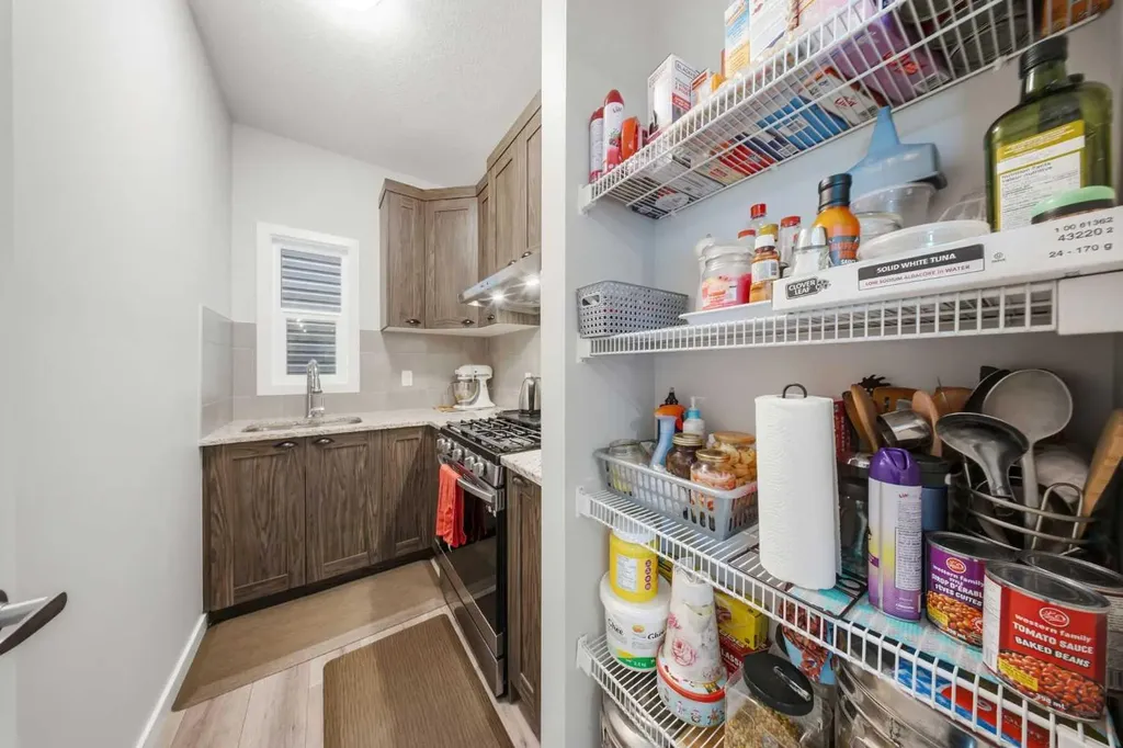 234 Carringsby Way N Calgary AB T3P 1T5