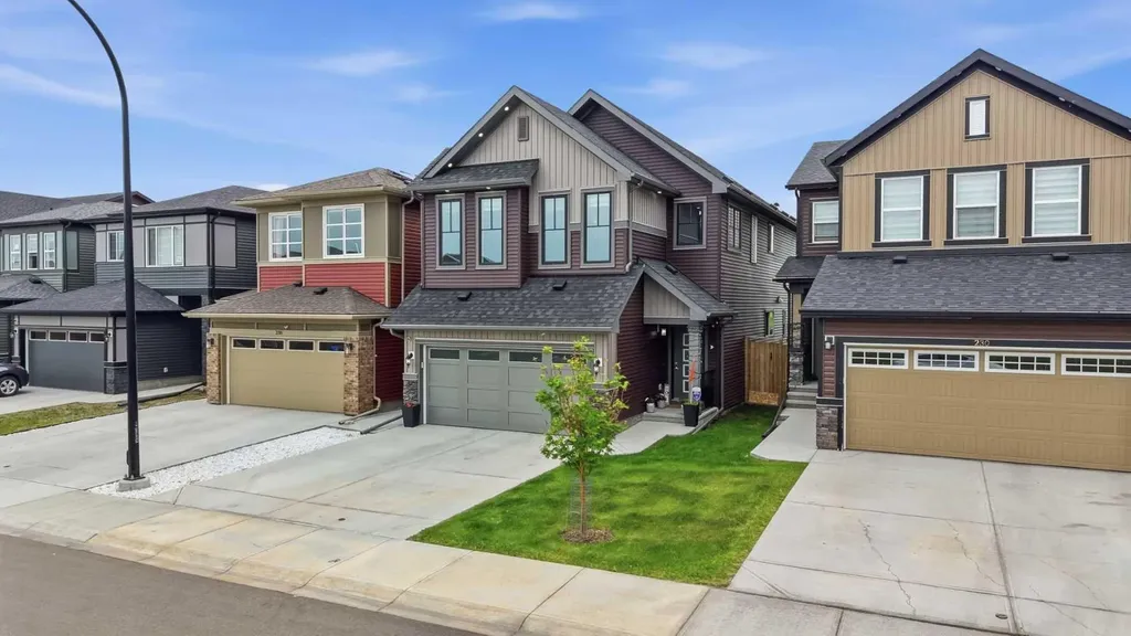 234 Carringsby Way N Calgary AB T3P 1T5