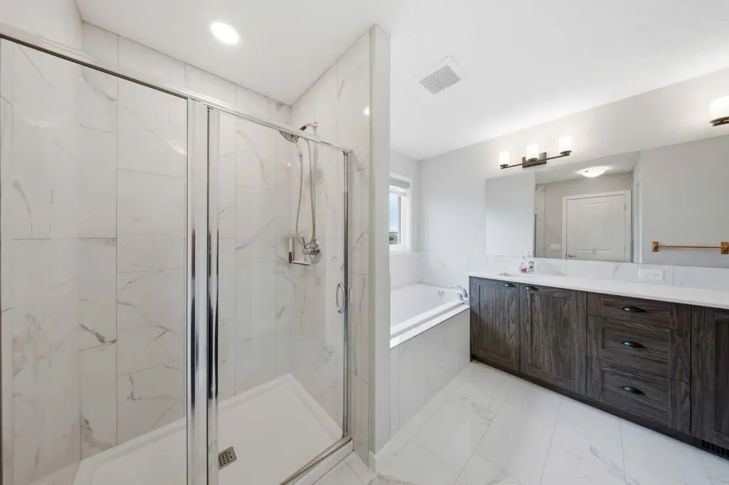 234 Carringsby Way N Calgary AB T3P 1T5