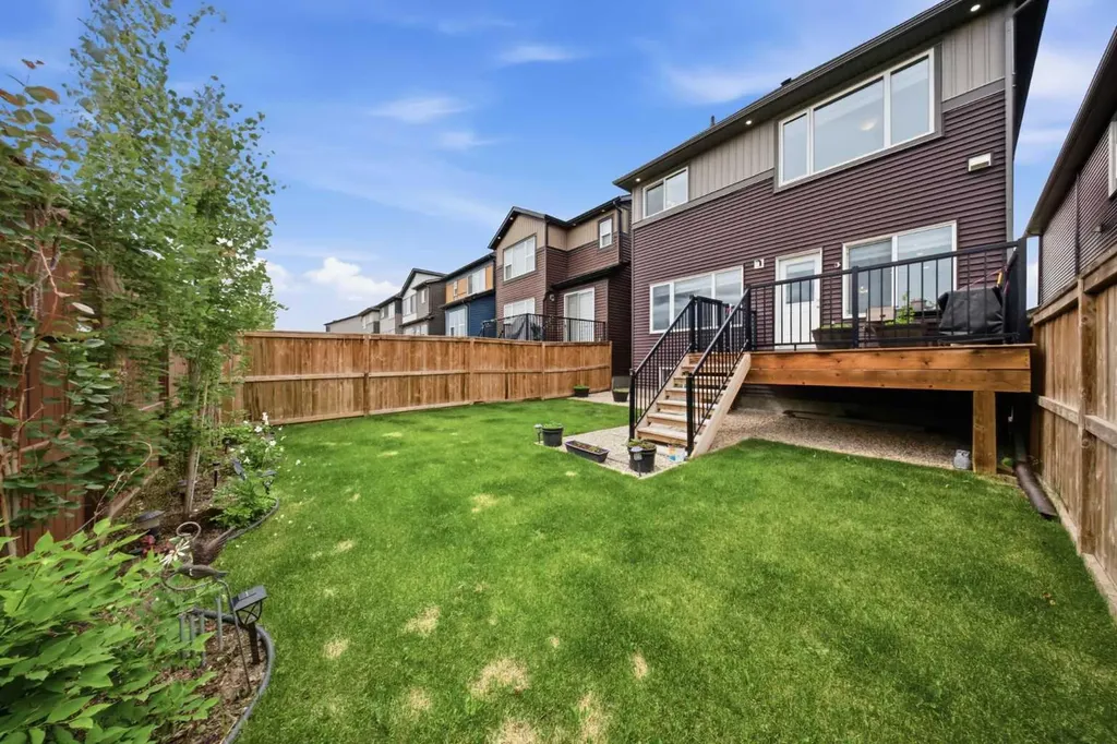 234 Carringsby Way N Calgary AB T3P 1T5