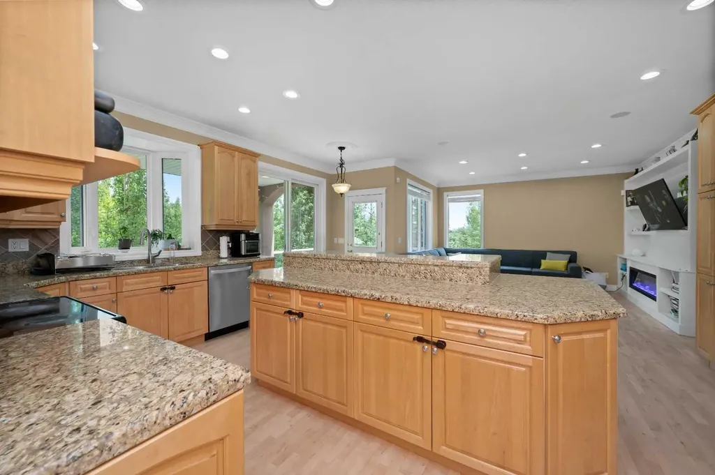 43 Villosa Ridge Drive NW Rural Rocky View County AB T3Z 3B1