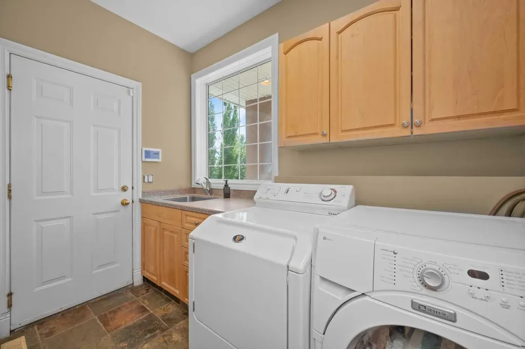 43 Villosa Ridge Drive NW Rural Rocky View County AB T3Z 3B1