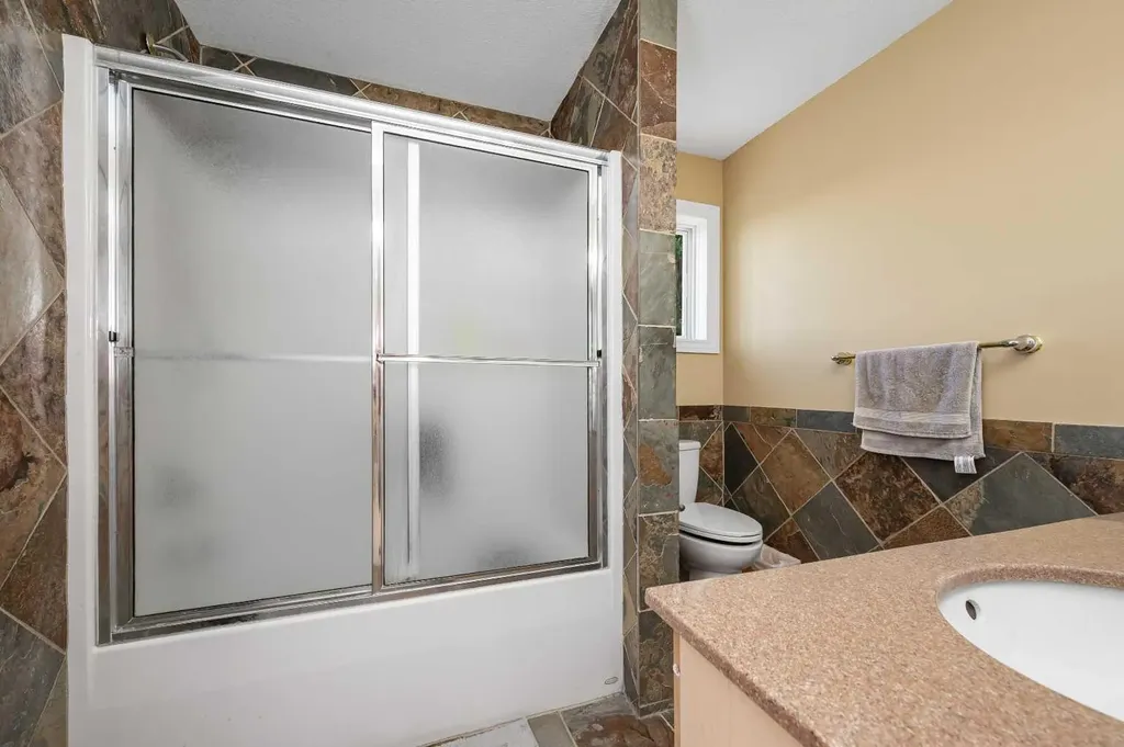 43 Villosa Ridge Drive NW Rural Rocky View County AB T3Z 3B1