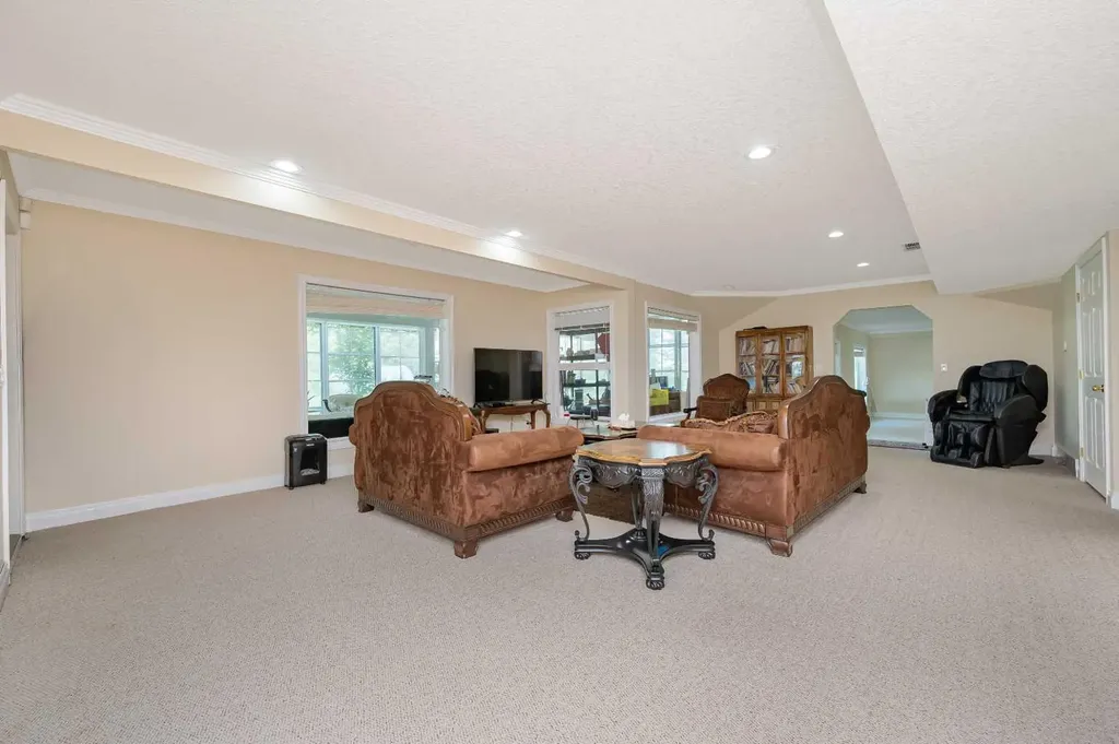43 Villosa Ridge Drive NW Rural Rocky View County AB T3Z 3B1