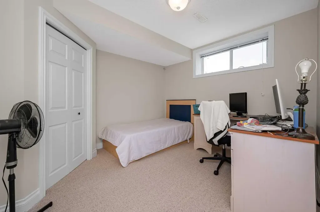 43 Villosa Ridge Drive NW Rural Rocky View County AB T3Z 3B1