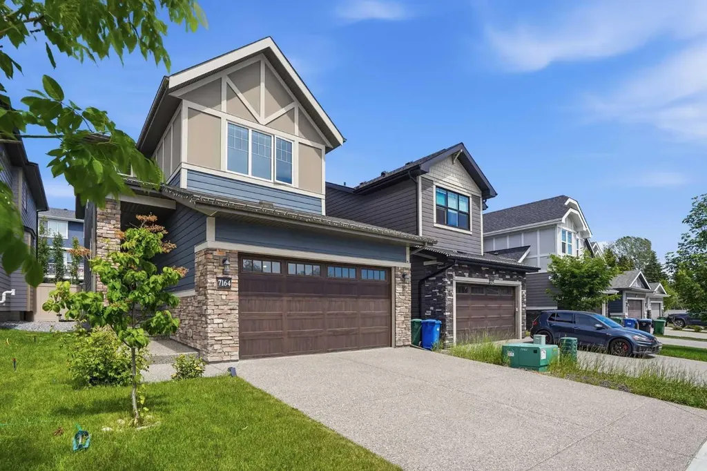 7164 11 Avenue SW Calgary AB T3H 3V5