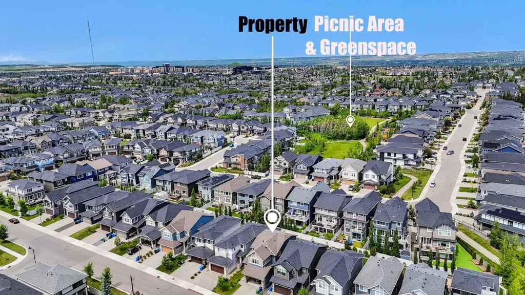 7164 11 Avenue SW Calgary AB T3H 3V5