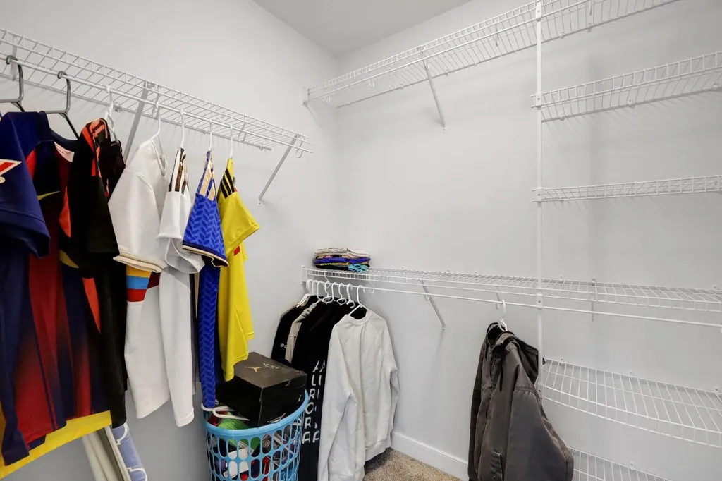 56 Corner Meadows Park NE Calgary AB T3N 1J8