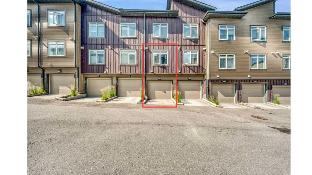 167 Sage Bluff Circle NW Calgary AB T3R 1T5