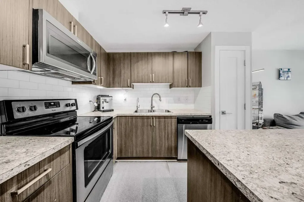 167 Sage Bluff Circle NW Calgary AB T3R 1T5