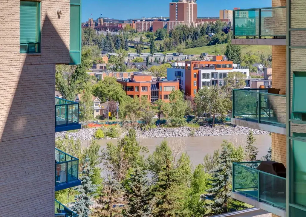 804 3 Avenue SW Calgary AB T2P 0G9