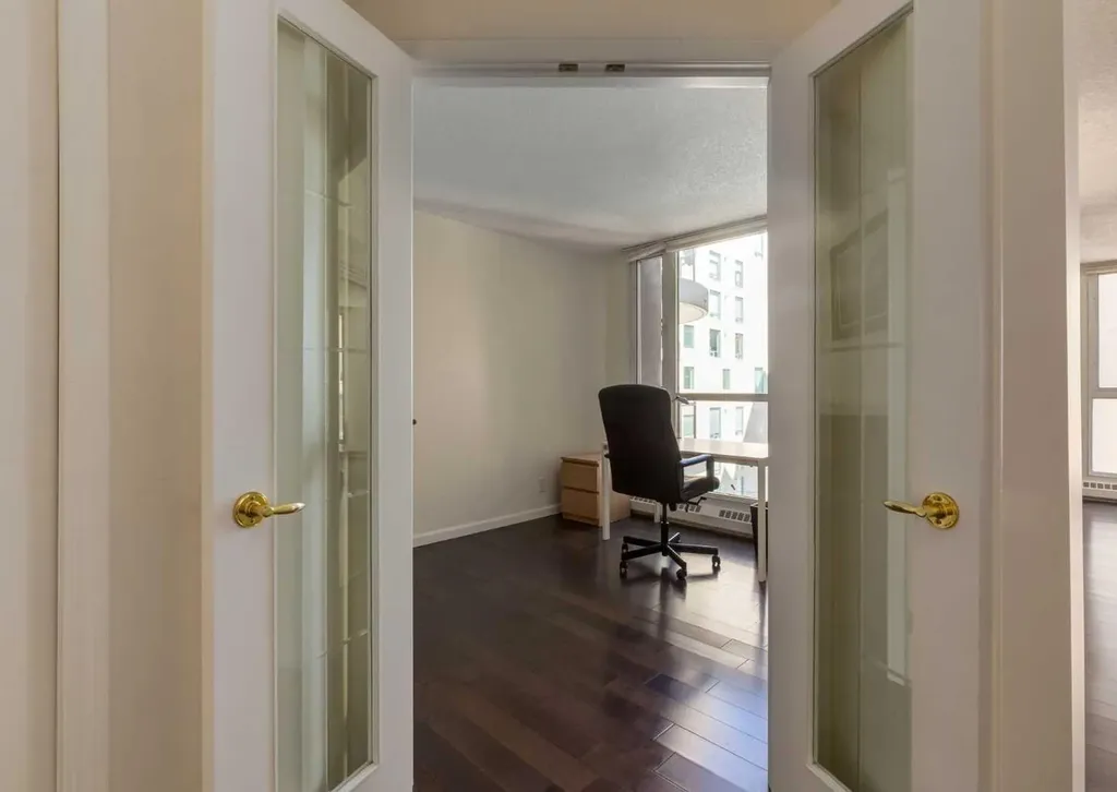804 3 Avenue SW Calgary AB T2P 0G9