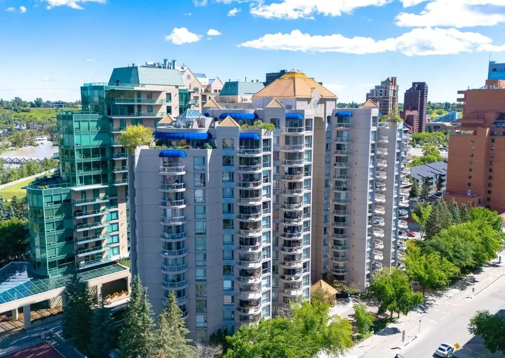 804 3 Avenue SW Calgary AB T2P 0G9