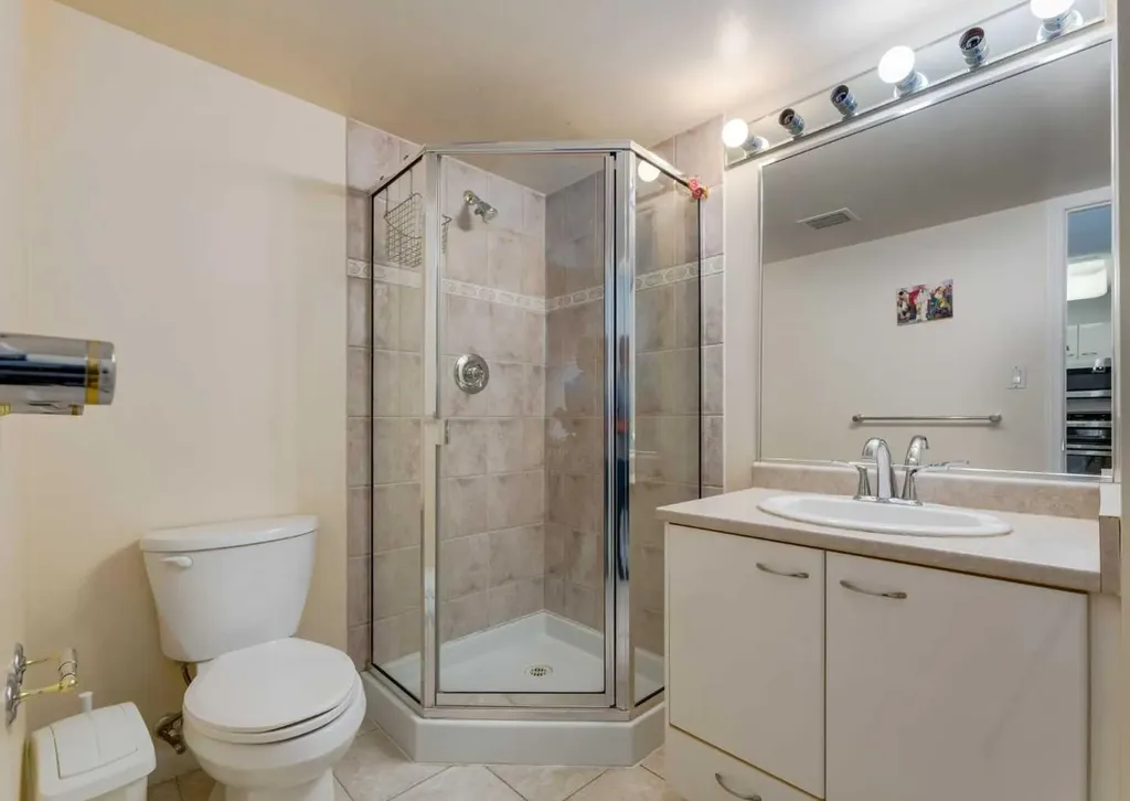 804 3 Avenue SW Calgary AB T2P 0G9