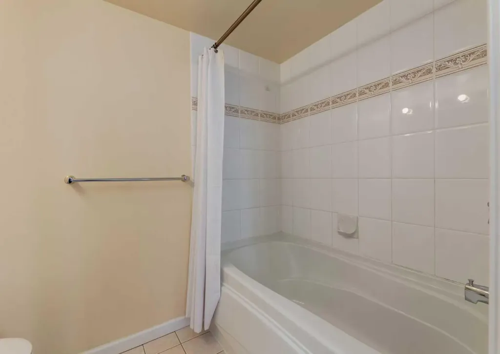 804 3 Avenue SW Calgary AB T2P 0G9