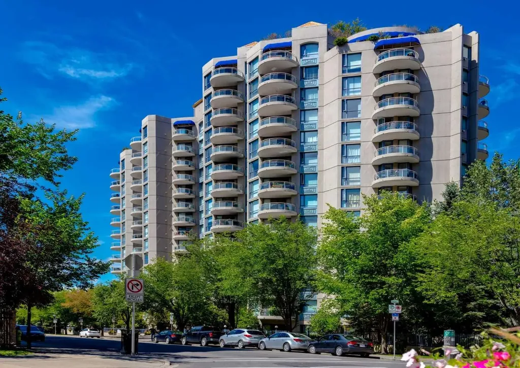 804 3 Avenue SW Calgary AB T2P 0G9