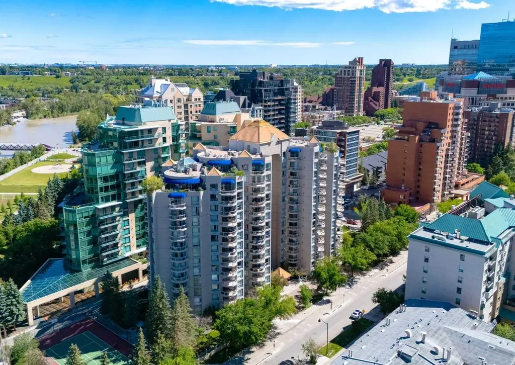 804 3 Avenue SW Calgary AB T2P 0G9
