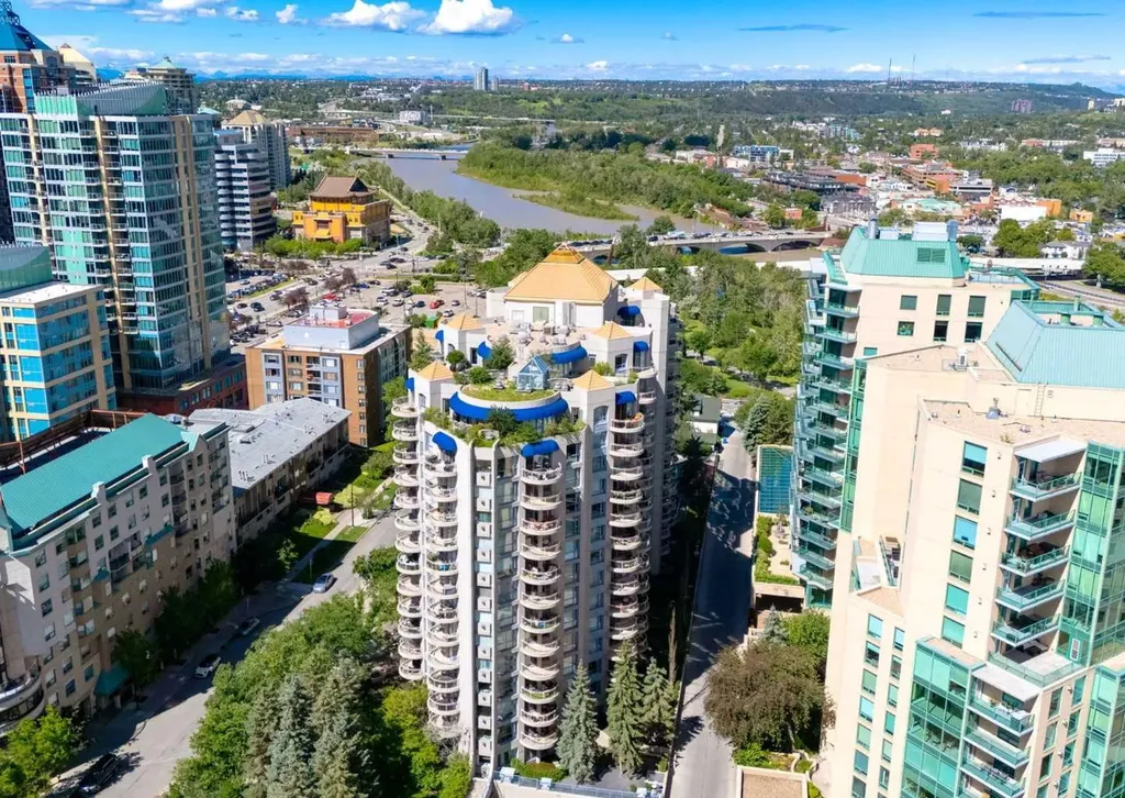 804 3 Avenue SW Calgary AB T2P 0G9
