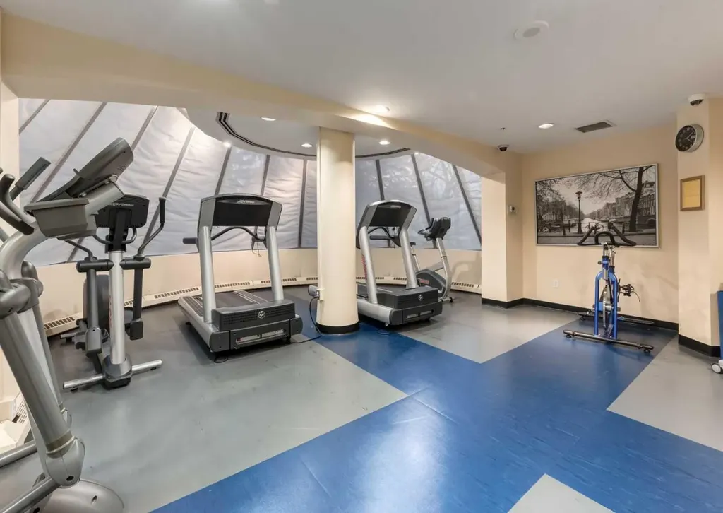 804 3 Avenue SW Calgary AB T2P 0G9