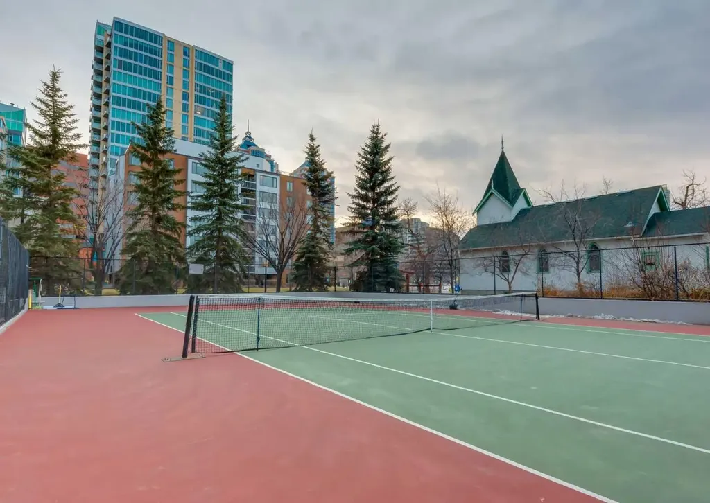 804 3 Avenue SW Calgary AB T2P 0G9