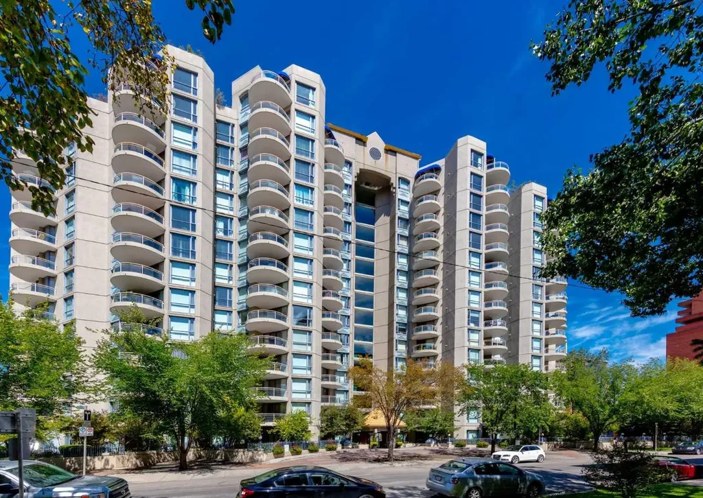 804 3 Avenue SW Calgary AB T2P 0G9