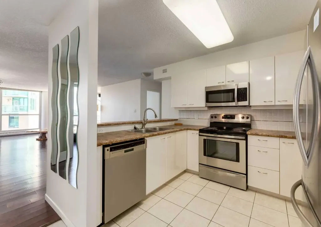804 3 Avenue SW Calgary AB T2P 0G9