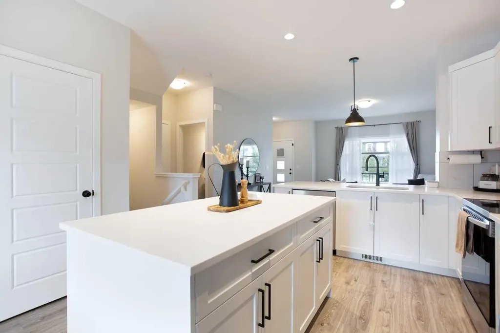 136 Highview Gate SE Airdrie AB T4A 3L6