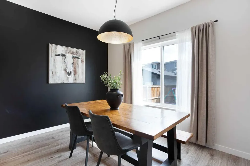 136 Highview Gate SE Airdrie AB T4A 3L6