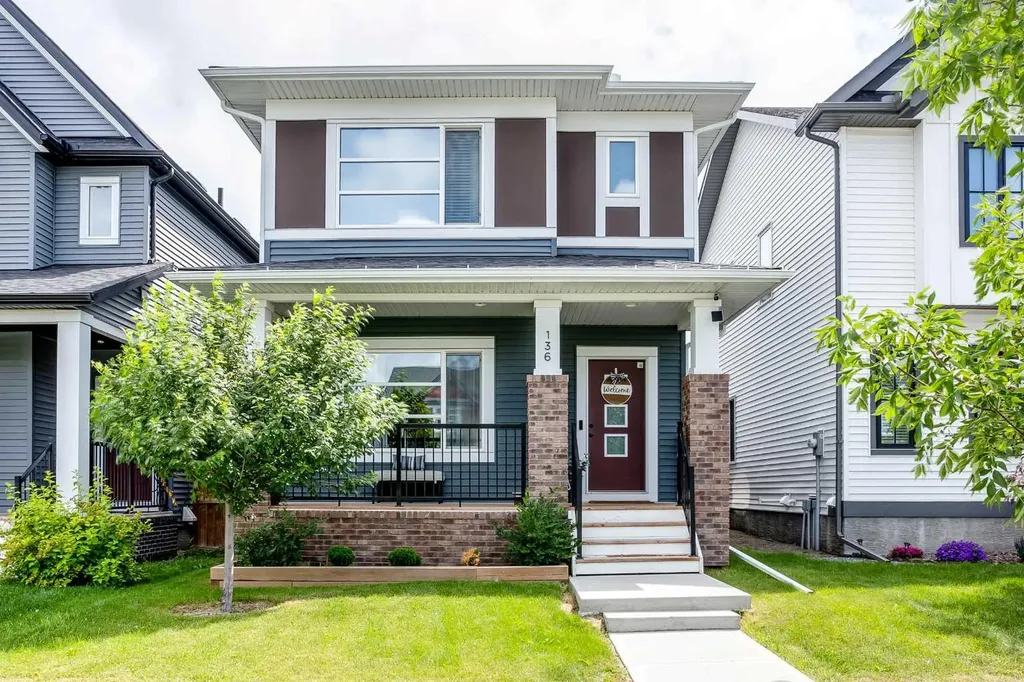 136 Highview Gate SE Airdrie AB T4A 3L6