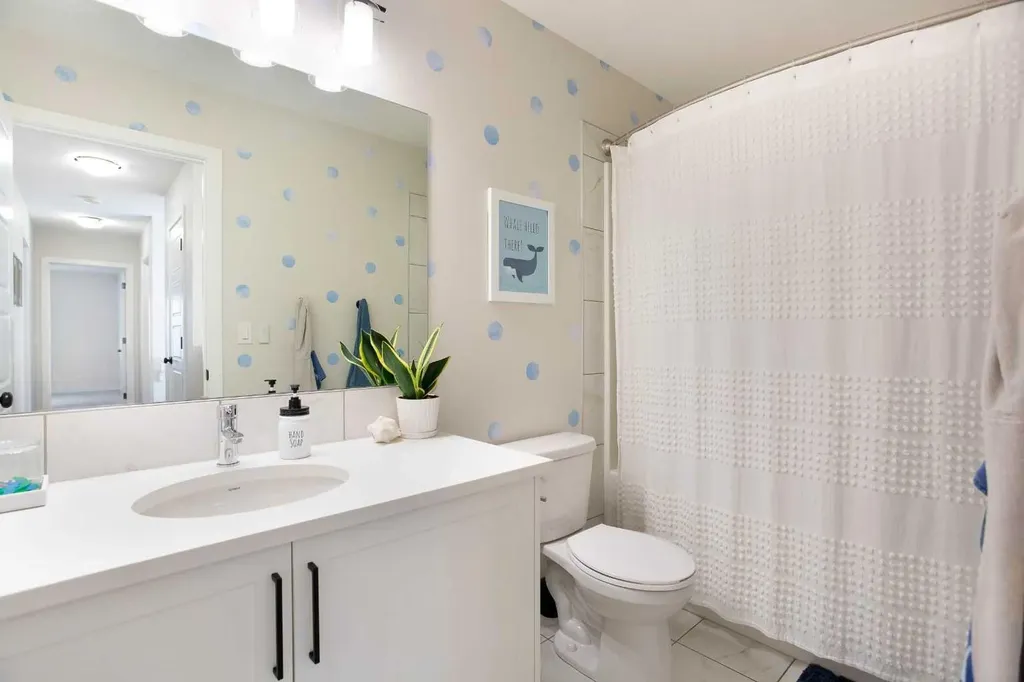 136 Highview Gate SE Airdrie AB T4A 3L6