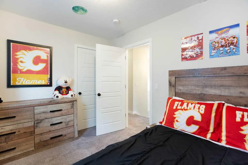 136 Highview Gate SE Airdrie AB T4A 3L6