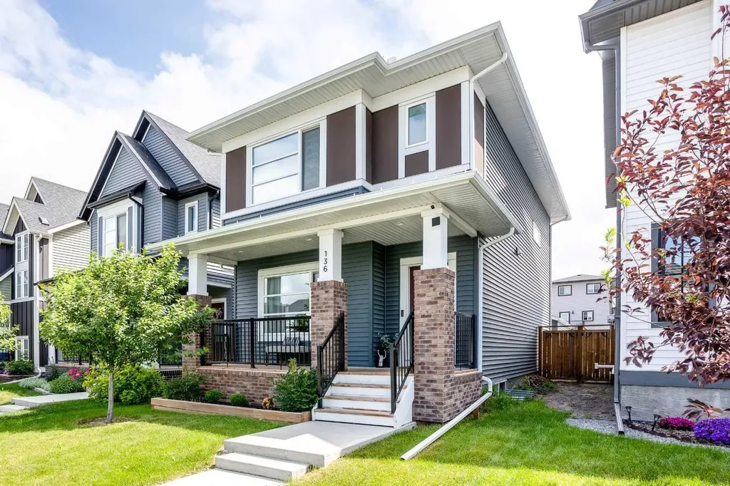 136 Highview Gate SE Airdrie AB T4A 3L6