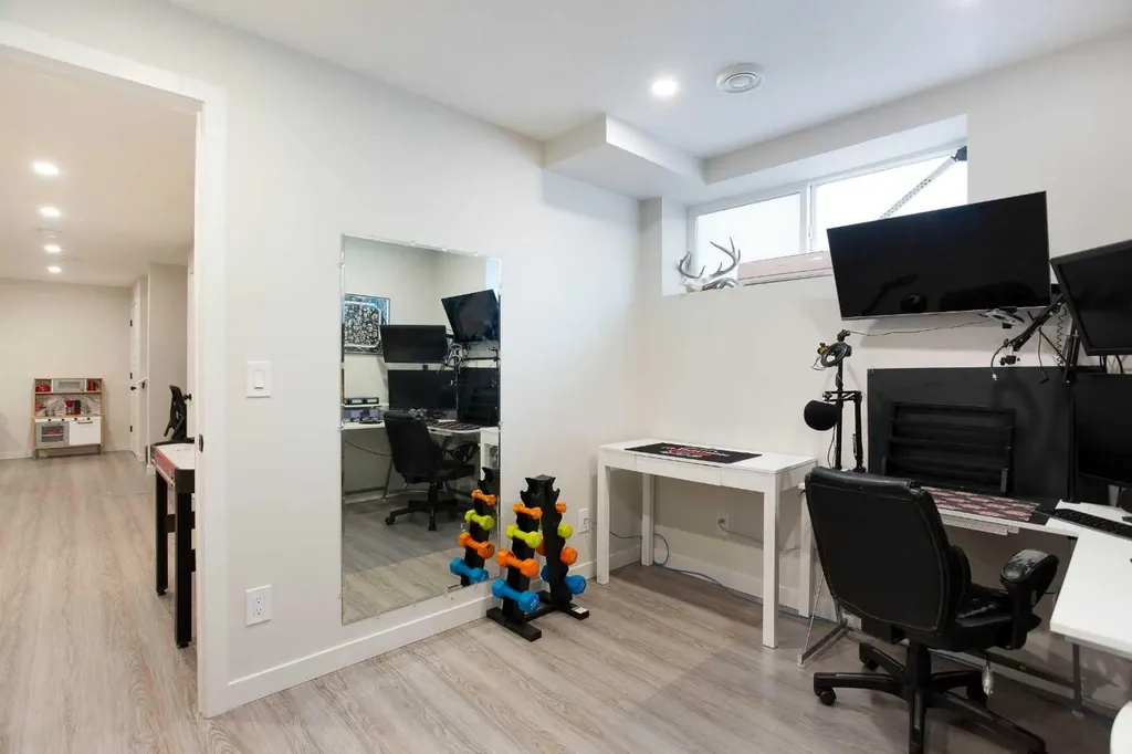 136 Highview Gate SE Airdrie AB T4A 3L6