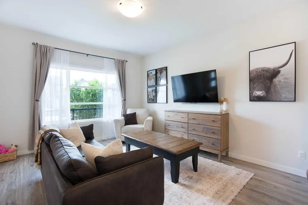 136 Highview Gate SE Airdrie AB T4A 3L6