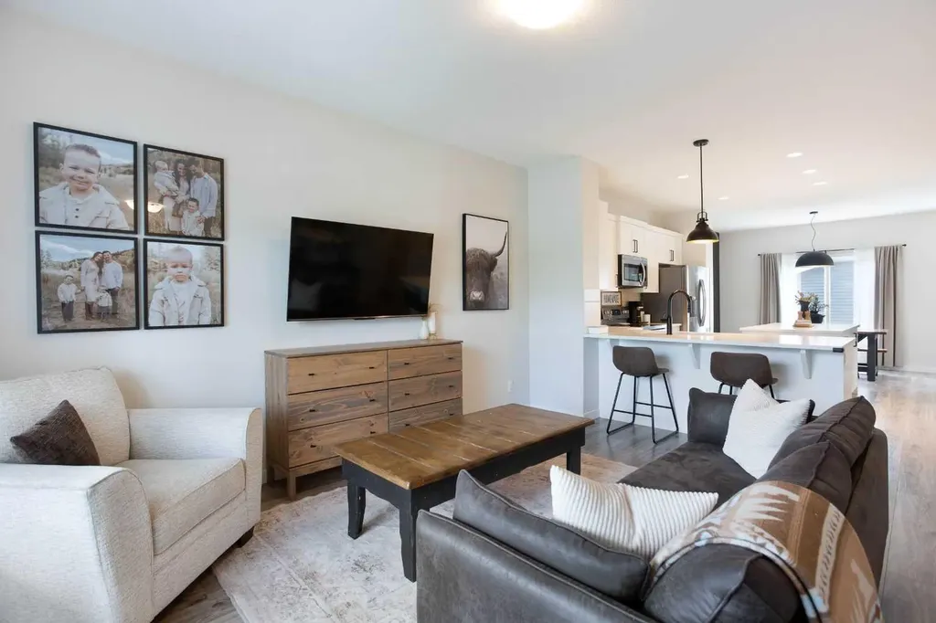 136 Highview Gate SE Airdrie AB T4A 3L6