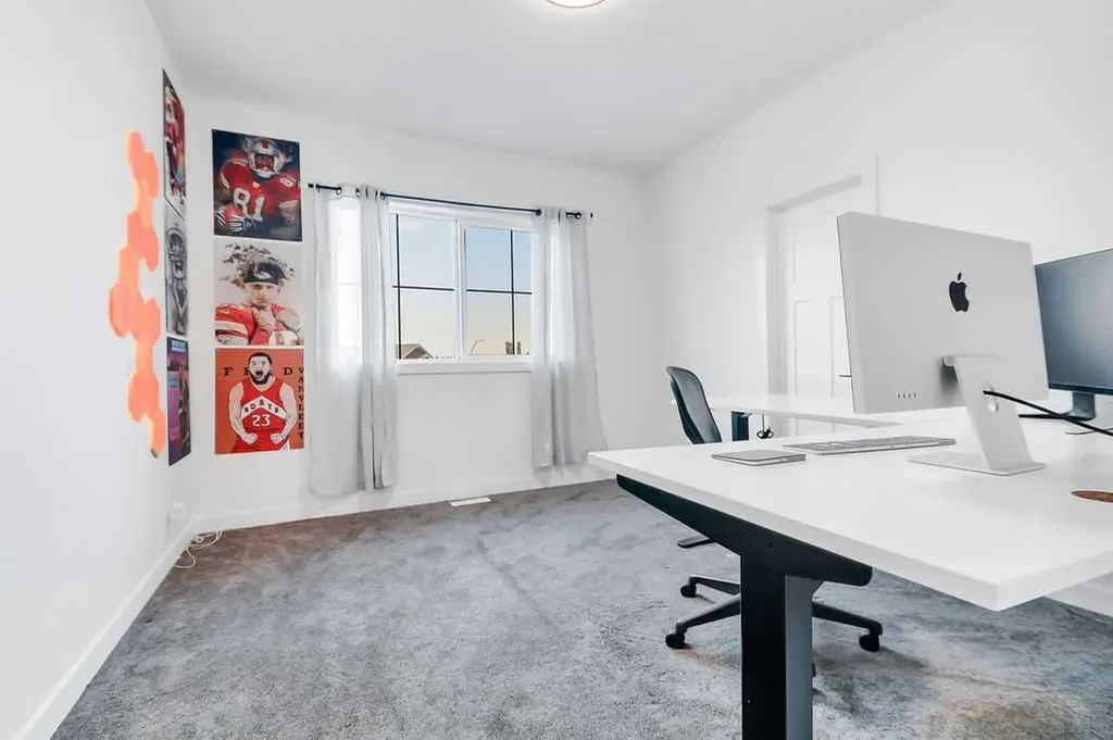 25 Garrison Place Red Deer AB T4P 0P5