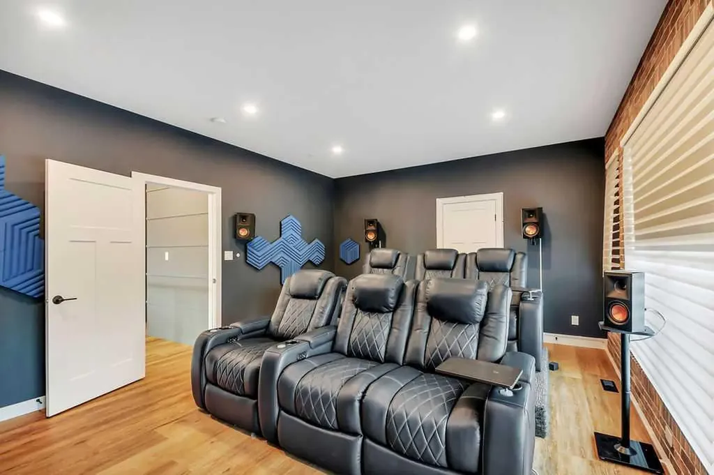 25 Garrison Place Red Deer AB T4P 0P5
